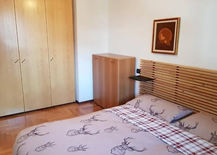 In Champoluc- Centro Apartment *